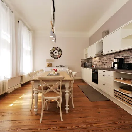 Brise Noah App 1 塞巴特黑灵斯多夫